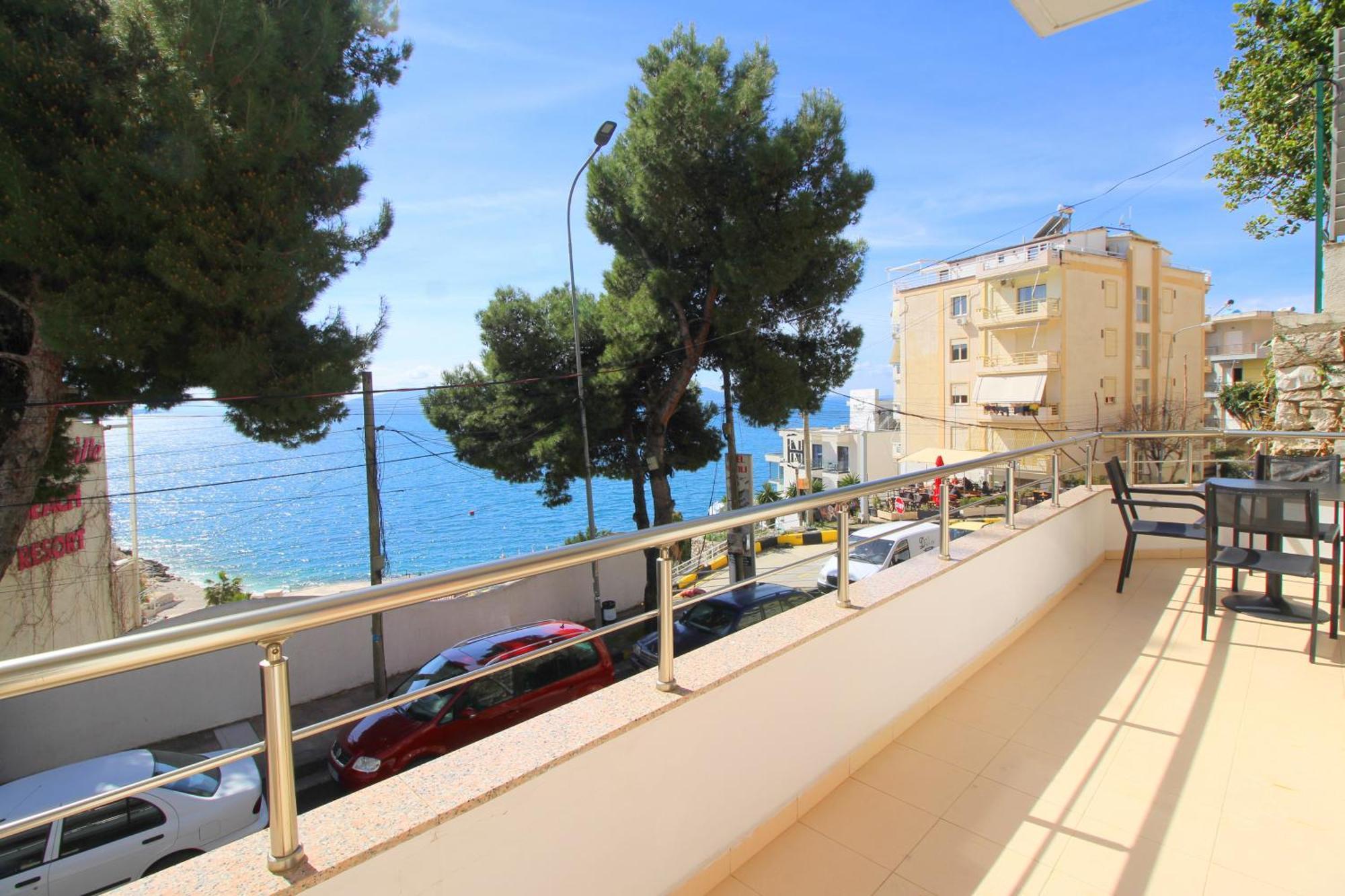 סרנדה Hotel Argjiro מראה חיצוני תמונה